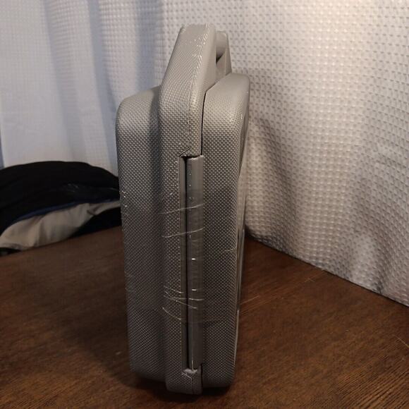 NEW Maxx Explore 48 Piece Children's Microscope Set Kit Carrying Case Ages 8+ - Picture 8 of 8